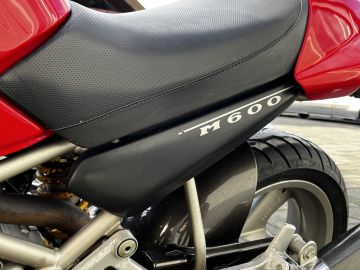 Ducati Monster 600 | Carbon Uitlaten